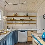 3 Bedroom Cozy In *