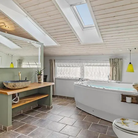 Feriehus 3 Bedroom Cozy In *