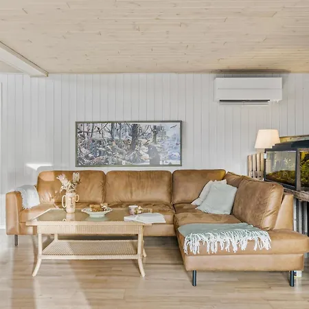 3 Bedroom Cozy In *
