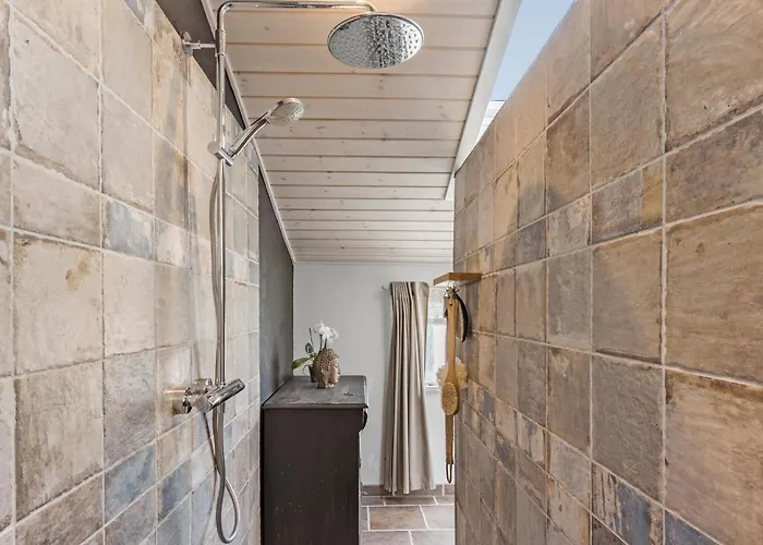 펜션 3 Bedroom Cozy In *