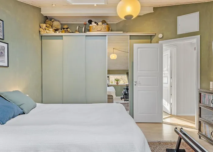 펜션 3 Bedroom Cozy In