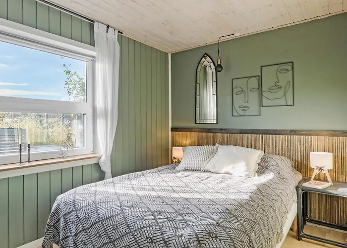 펜션 3 Bedroom Cozy In