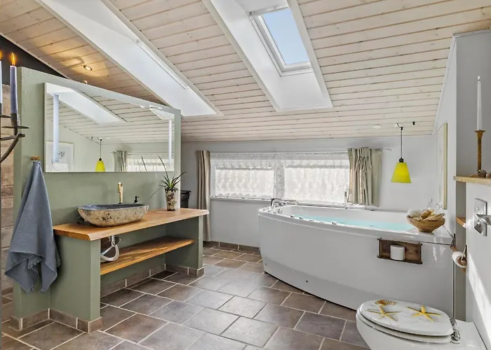 度假居 3 Bedroom Cozy In *