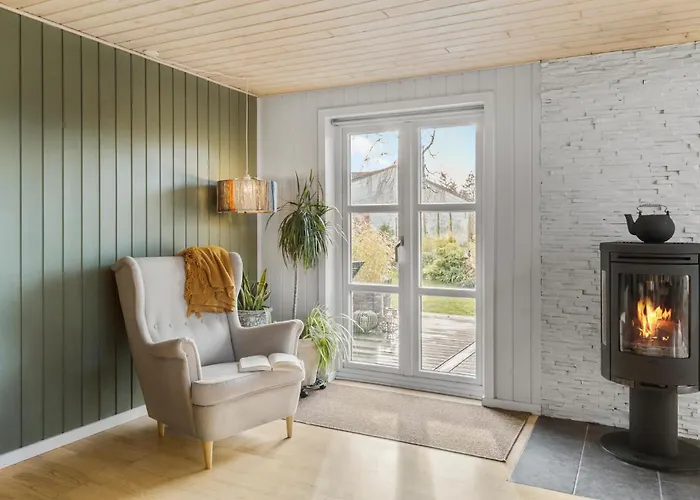 3 Bedroom Cozy In * Nibe